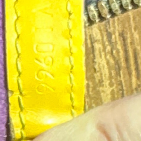 Louis Vuitto Epi Gobelins Backpack custom, painted with generic straps - Picture 13 of 17